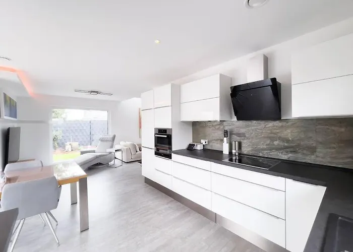 Vila Dreamy Vibes Mit Privatem Pool & Rheinblick Niederkassel